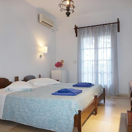 Proteas Hotel Kamári Екстериор снимка