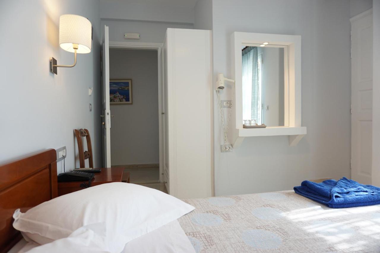 Proteas Hotel Kamári Екстериор снимка