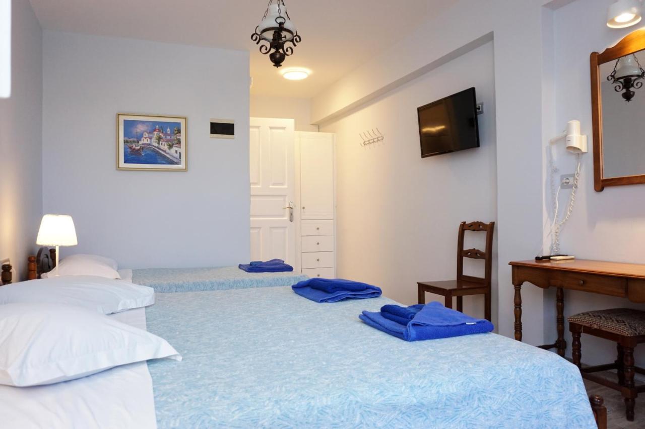 Proteas Hotel Kamári Екстериор снимка