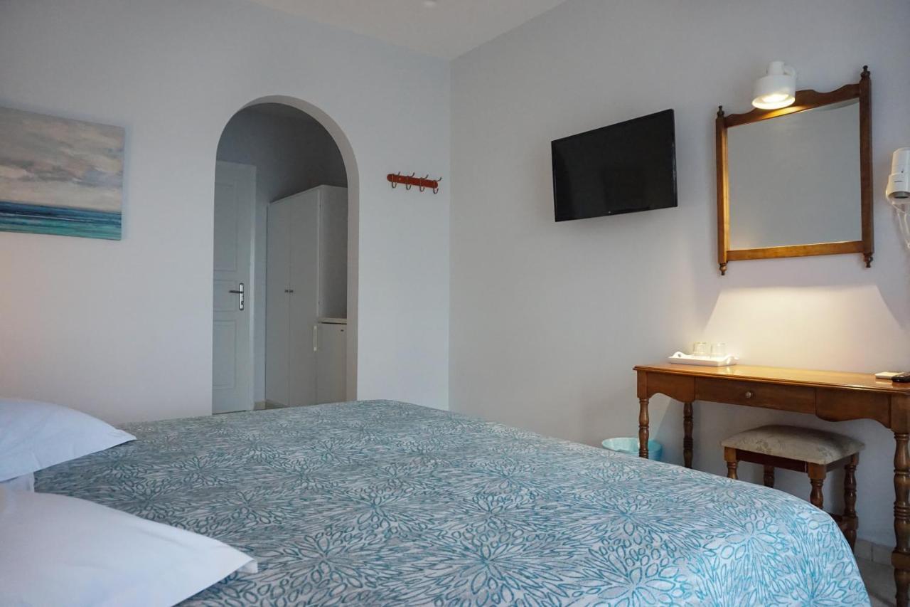 Proteas Hotel Kamári Екстериор снимка